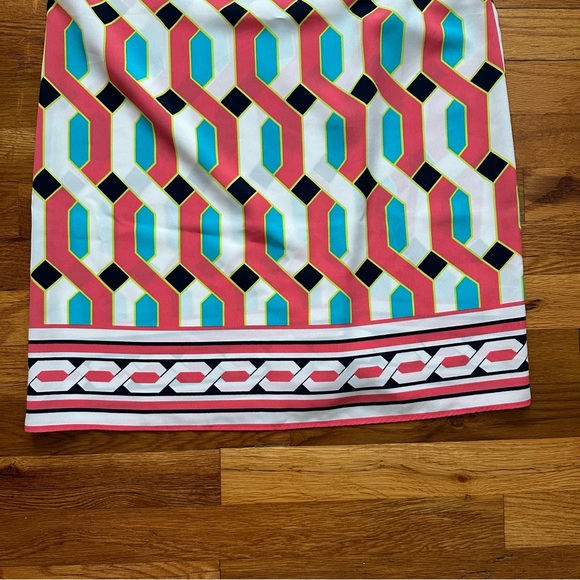 Crown & Ivy Shift Dress - Geometric Print - Picture 6 of 10